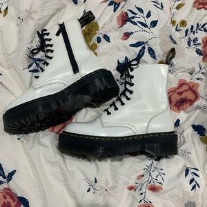 Jadon platform Boot Doc Martens